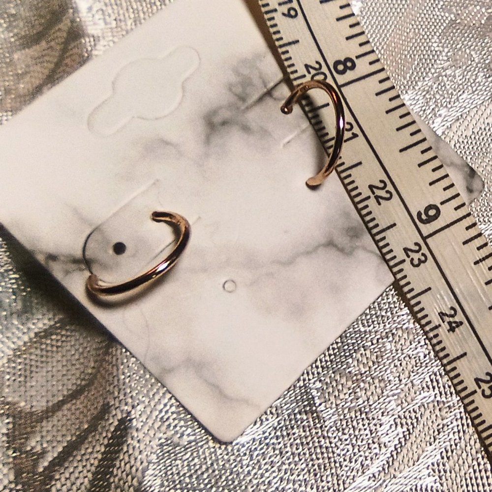 Small Hoops - Picture 3 of 4